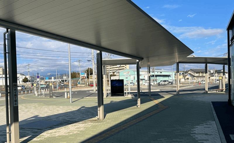 「阿左美」駅の改札を出て右に進む